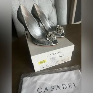 Casadei Metallic Silver Snakeskin Leather Peep Toe Pumps Sz 8.5